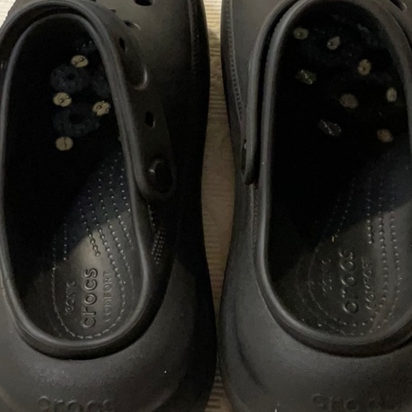 CROCS Black Classic Crush Clogs. Women’s 10, Men’s 8. Minimalist Comfort. - Picture 7 of 11